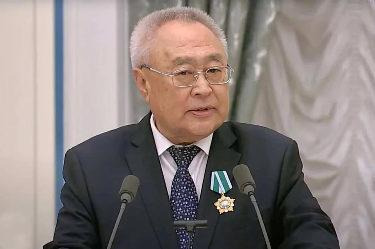 Бабырган баатырдын кантип тоого айланганы