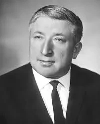 Расул Гамзатов