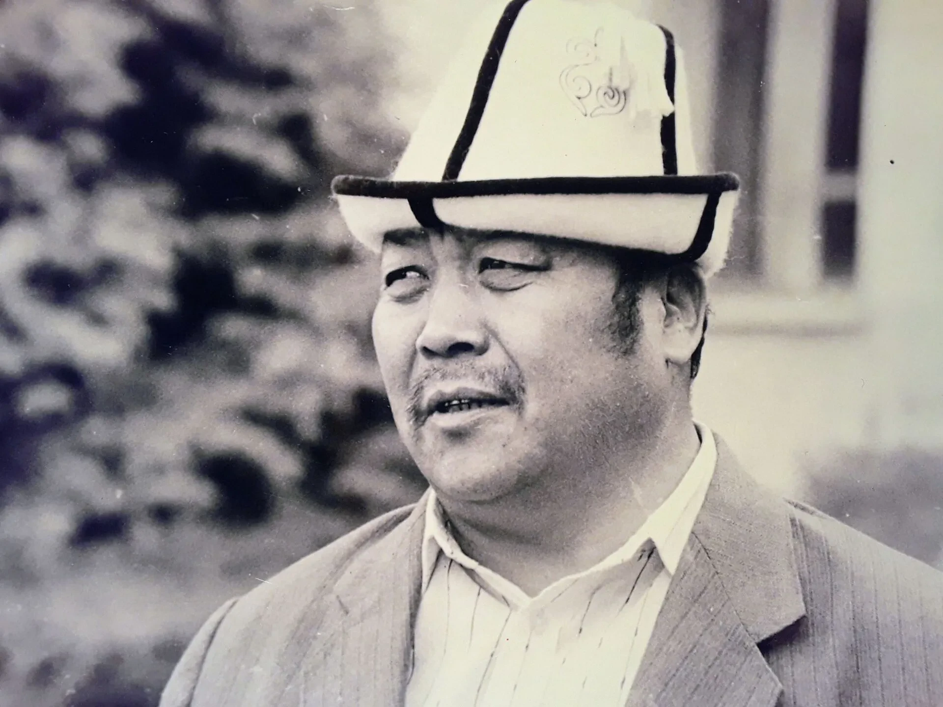 ЭРНИС ТУРСУНОВ