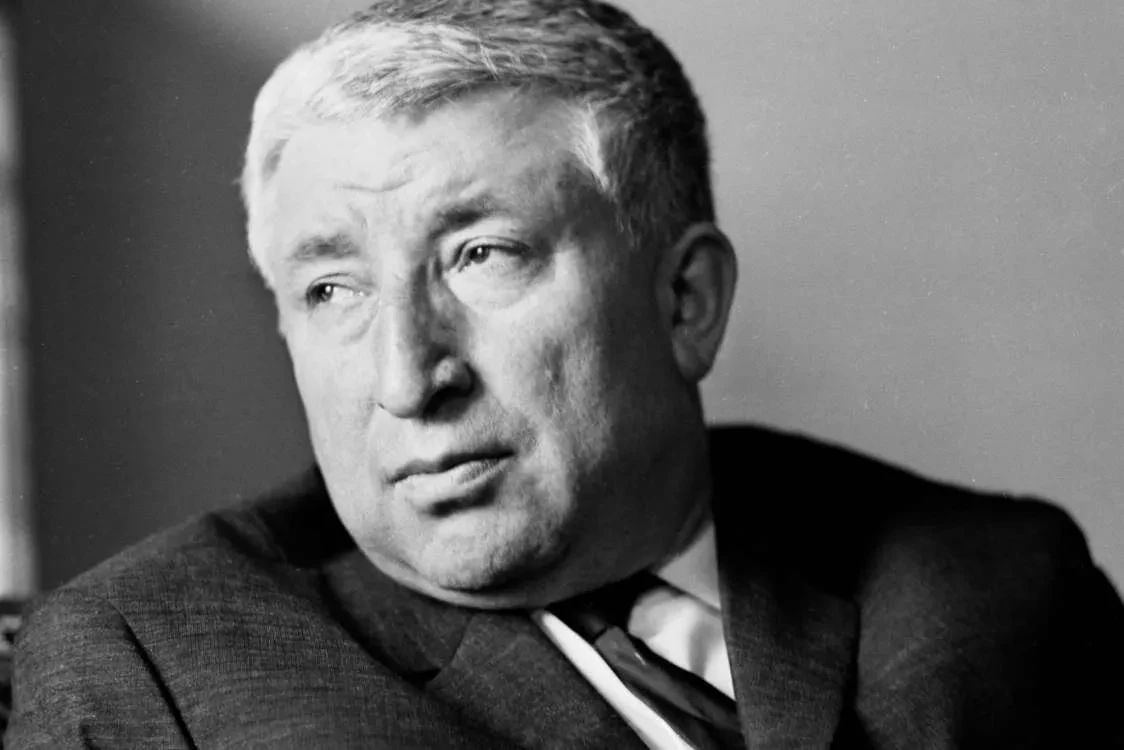 РАСУЛ ГАМЗАТОВ